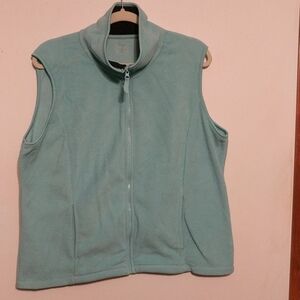 JC Penney 𝅺Fleece Zip Vest - Aqua Blue - size Large